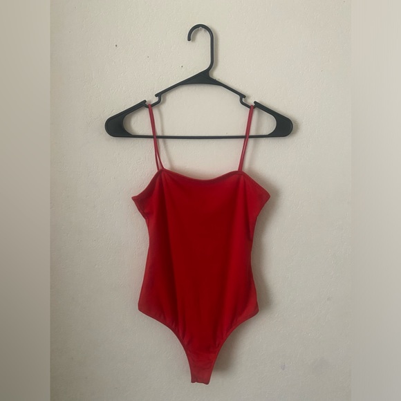 Red bodysuit - Picture 2 of 3